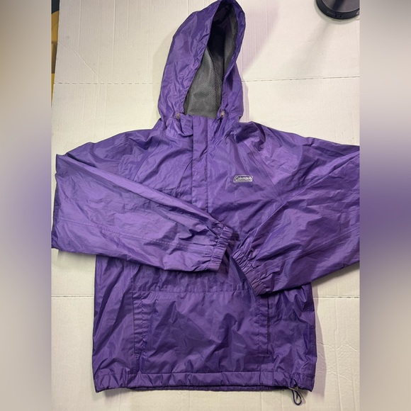 Coleman windbreaker puller. Adult small - Picture 1 of 6